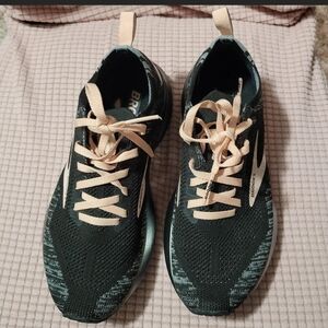 Brooks Levitate Running Shoes